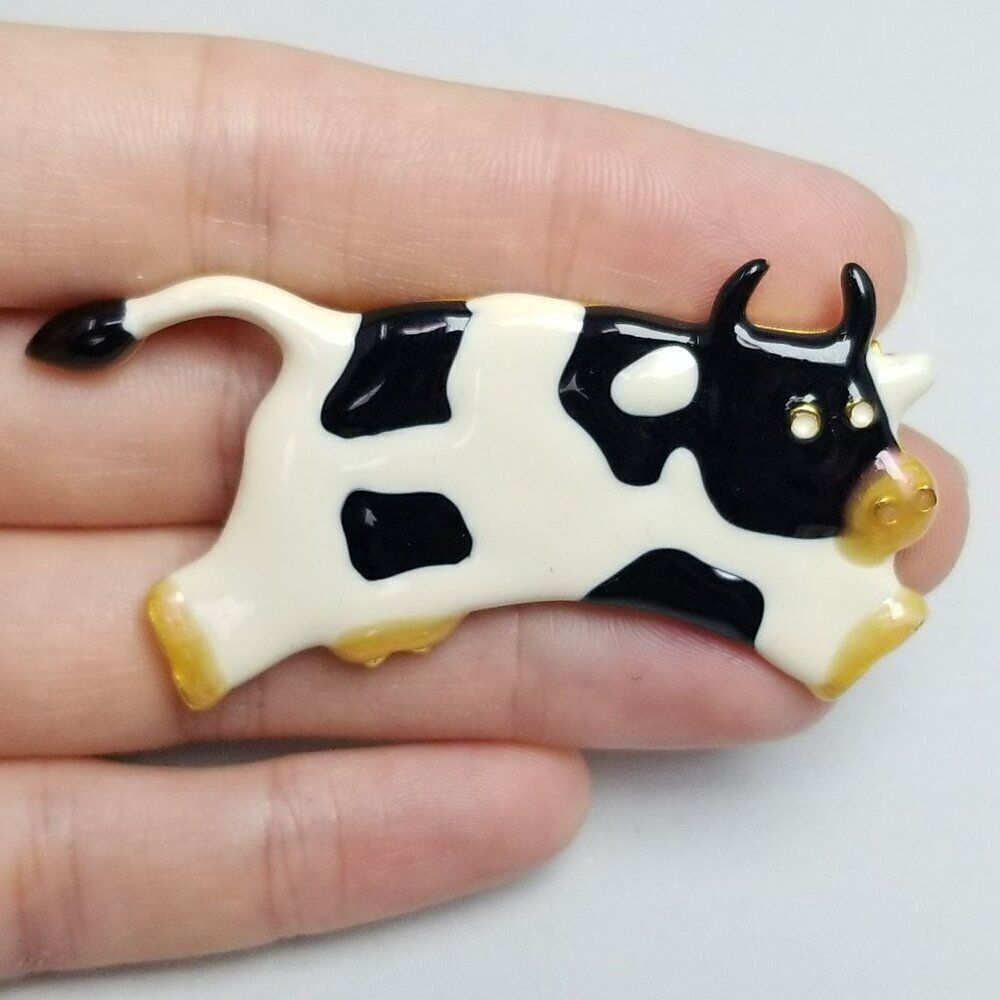 Vintage Cow Brooch, Leaping Black and White Spotted Enamel Lapel Pin, Estate - Picture 7 of 7